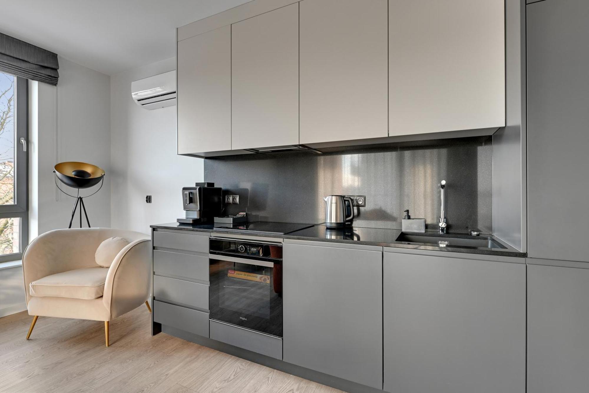Scala 60K City Center Apartments With Parking By Lion Apartments 格但斯克 外观 照片