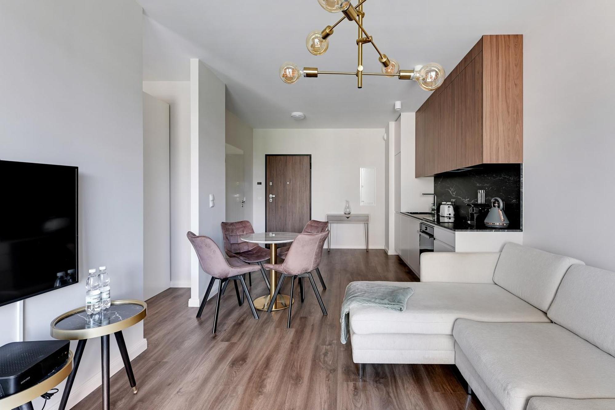 Scala 60K City Center Apartments With Parking By Lion Apartments 格但斯克 外观 照片